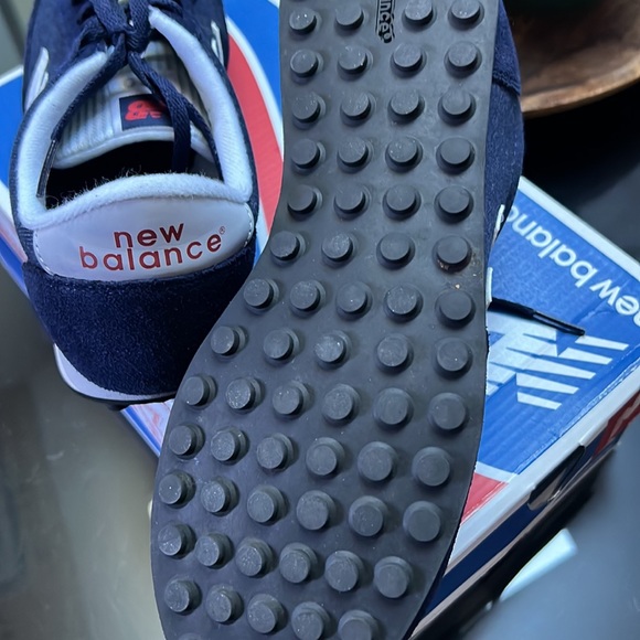 NWB New balance 9.5 - Picture 6 of 7